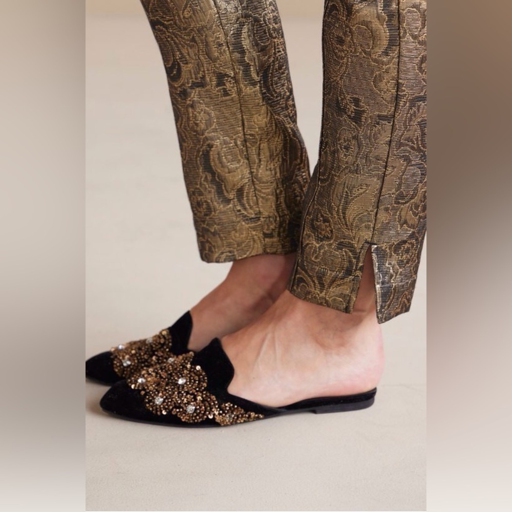 Soft Surroundings Metallic Gold Paisley pants. - Picture 14 of 16